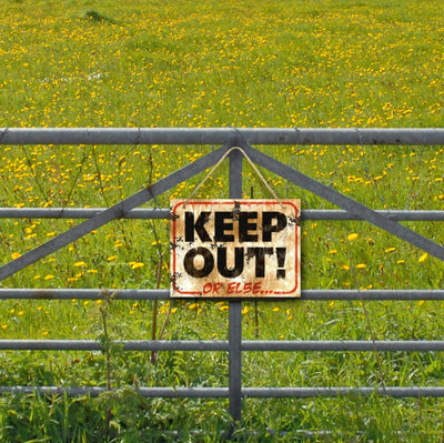 Keep Out Sign - Anti-Trespassing Signage for Home, Apartment, Dorm, Office, Restaurant