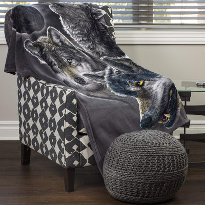 Super Soft Plush Fleece Throw Blanket (Eclipse Wolves